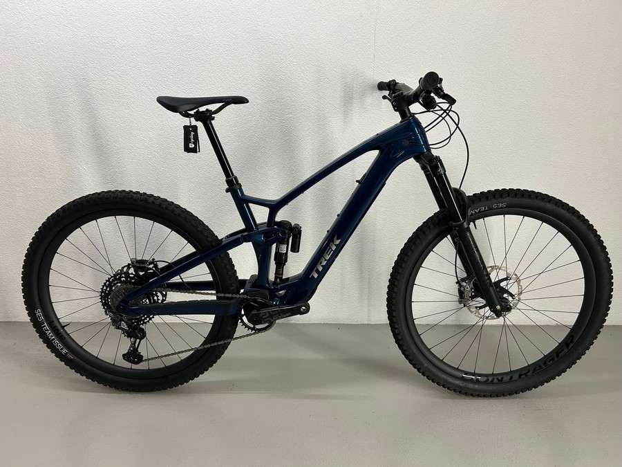 Medium trekfuelexe9.9xtr l 12999 9999